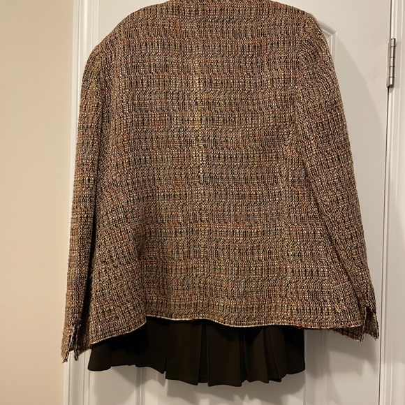 Anne Klein tweed suit jacket and brown skirt set - like new condition, size 14 - Picture 2 of 3